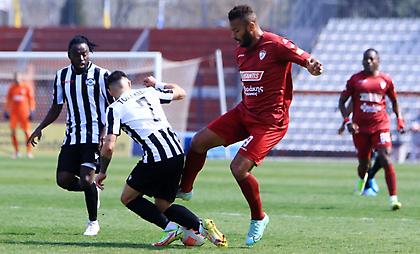 Επτάψυχη η ΑΕΛ και συνεχίζει το κυνήγι, κόλλησε ο ΠΑΟΚ Β’