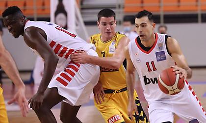 Εκτός οι Σλούκας και Φαλ με Περιστέρι