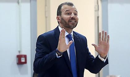 Το «τιμόνι» του Ιωνικού στον Άγγελο Τσίκληρα