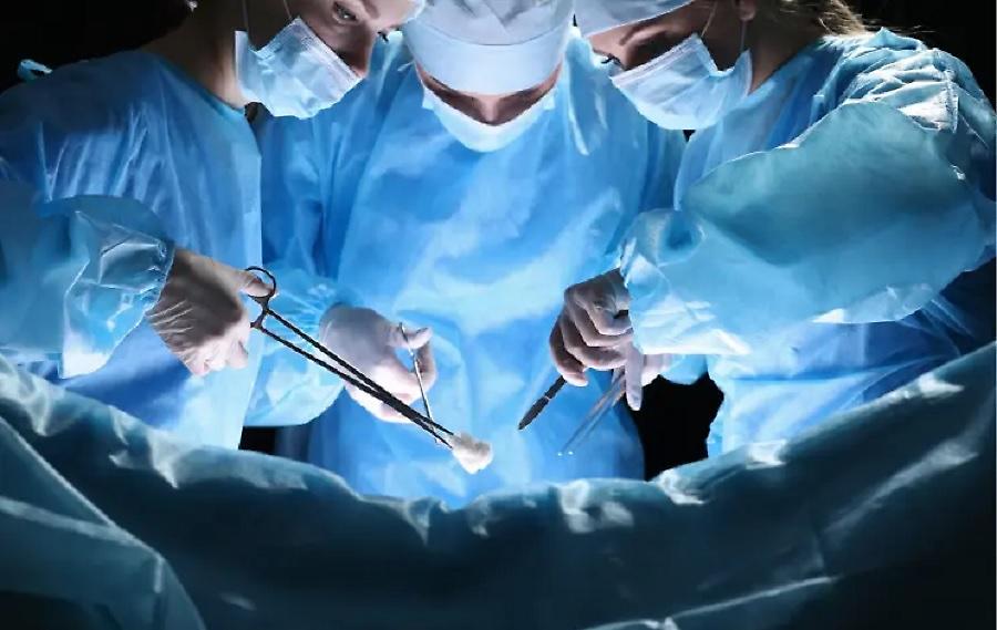 Μαύρισε και έπαθε σηψαιμία το πέος άνδρα που του έκανε ένεση κοκαΐνης