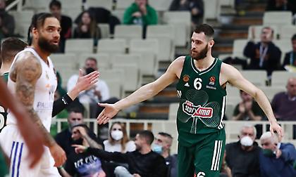 Εντυπωσιακός Παπαγιάννης... έκανε 5 τάπες και ισοφάρισε το ατομικό του ρεκόρ από το ημίχρονο