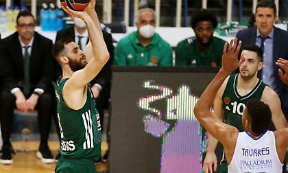 Ο κόουτς της εξέδρας: Έχεις Ταβάρες; Έχω Παπαγιάννη!