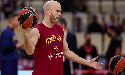 Έβαλε τρίποντο από τα… 9 μέτρα στο ΣΕΦ ο Καλάθης!