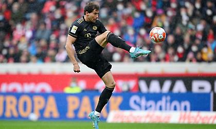 Πέρασε εύκολα από το Φράιμπουργκ και διατήρησε τη διαφορά ασφαλείας η Μπάγερν