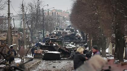 Ουκρανία: Μία πόλη κοντά στο Κίεβο μετά την επέλαση των ρωσικών δυνάμεων