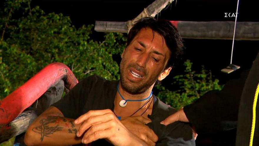Survivor: Τραυματισμός (;) για τον Κωνσταντίνο Εμμανουήλ