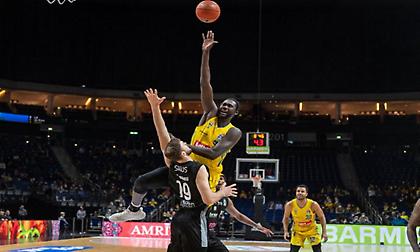 Συνέτριψε την Μπαϊρόιτ και ετοιμάζεται για Παναθηναϊκό η Άλμπα