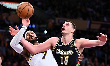 Ακόμη πιο πίσω για τα play in οι Λέικερς, τριπλ-νταμπλ ο Ποκουσέφσκι