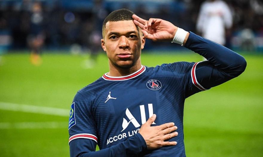 Εμπαπέ: «Αν είναι πιθανό να μείνω στην Παρί; Φυσικά»