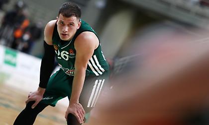 Διάστρεμμα η πρώτη εκτίμηση για Νέντοβιτς - Επιστρέφει στην Αθήνα