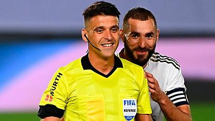 Μπενζεμά: «Με τρελαίνει όταν οι ποδοσφαιριστές διαμαρτύρονται στους διαιτητές»