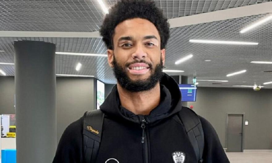 ΠΑΟΚ: Κατέφθασε στη Θεσσαλονίκη ο Ρένφρο