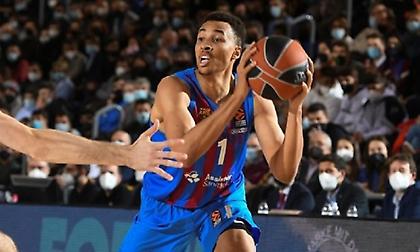 Ισοπέδωσε την μπασκέτα της Μακάμπι ο Έξουμ