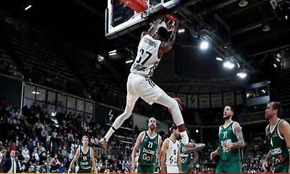 Καταπληκτική ενέργεια του Κώστα Αντετοκούνμπο, θύμισε Γιάννη