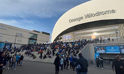 Επεισόδια έξω από το «Βελοντρόμ»: Ξύλο, δακρυγόνα και κυνηγητό!