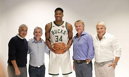 «Ο Γιάννης Αντετοκούνμπο είχε τα λεφτά του σε 50 διαφορετικές τράπεζες»