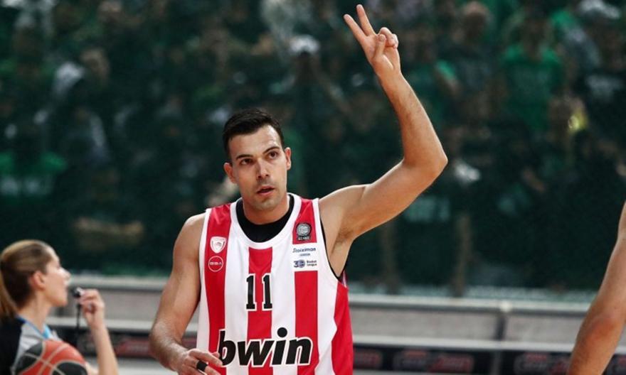 Η ηγετική εμφάνιση του Σλούκα στο ντέρμπι των «αιωνίων»