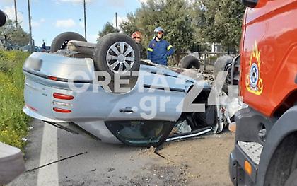Κρήτη: Γκρέμισε τοιχίο με το αυτοκίνητο, έσπασε μια ελιά και ανετράπη