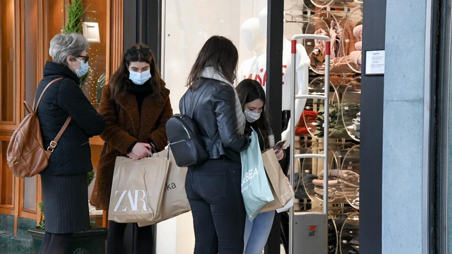 Κορωνοϊός: Στα 6.926 τα νέα κρούσματα, 72 νεκροί
