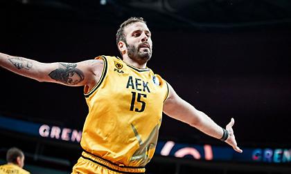 Στο ΟΑΚΑ για το ντέρμπι των «αιωνίων» ο Νίκος Παππάς