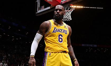 Τζέιμς: «Δεν αποφασίζω εγώ ποιοι θα έρθουν στην ομάδα»