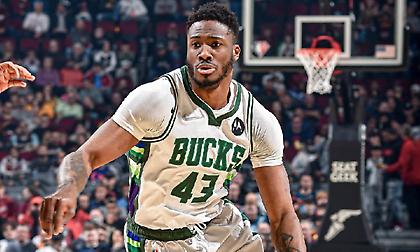 Ήττα με τα δεύτερα για Μπακς, ρεκόρ καριέρας για Θανάση