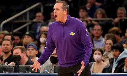 «Τελειώνει» από τον πάγκο των Λέικερς ο Βόγκελ