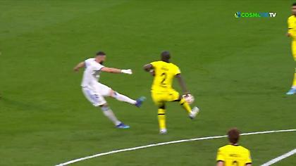 Η βολίδα του Μπενζεμά σταμάτησε στο κεφάλι του Τιάγκο Σίλβα