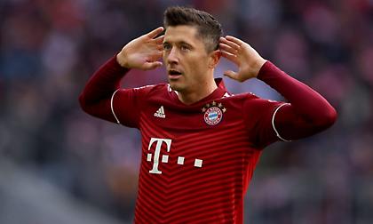 Μπαρτσελόνα: Δίνει 40 εκατ. ευρώ ετησίως «καθαρά» στον Λεβαντόβσκι