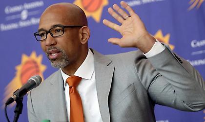 Κορυφαίος προπονητής ο Μόντι Γουίλιαμς, σύμφωνα με τους συναδέλφους του