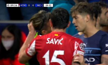 Σάβιτς: Έσυρε τον Φόντεν από τη φανέλα και στα καπάκια τράβηξε τον Γκρίλις από τα μαλλιά