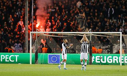 Τρομερή αποθέωση στην Τούμπα για τον ΠΑΟΚ παρά τον αποκλεισμό!