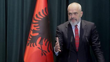 Σκάνδαλο με τον Έντι Ράμα: Τον κατέβασαν από πτήση της Lufthansa - Τι συνέβη