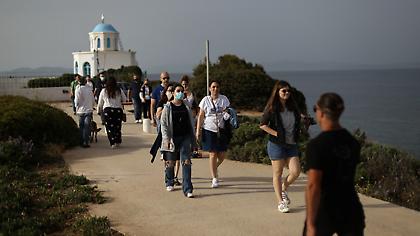 Τα «δύο πρόσωπα» του καιρού για το Πάσχα: Mε κακοκαιρία ξεκινά η Μεγάλη Εβδομάδα
