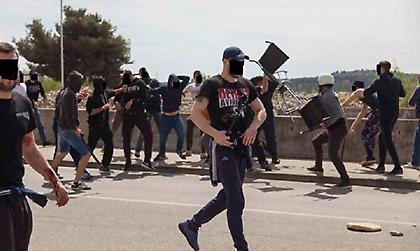 Τρομερές οπαδικές συγκρούσεις με ξύλα, μαχαίρια και τσεκούρια στην Κροατία!