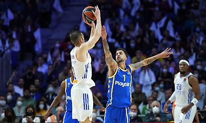 Μαγικός Κοζέρ και καταιγισμός τριπόντων για το 1-0 της Ρεάλ