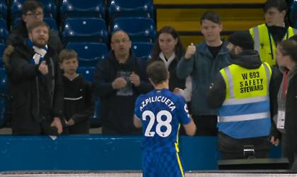 Ο Αθπιλικουέτα τα είπε με οπαδούς της Τσέλσι μετά την ήττα από την Άρσεναλ