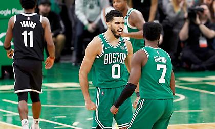 Δεύτερη νίκη για Σέλτικς, βγάζουν «σκούπα» οι Σίξερς