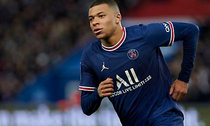 Στην Ντόχα για την ανανέωση συμβολαίου του Εμπαπέ η οικογένειά του