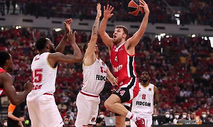 Προσγείωσε ανώμαλα τον Ολυμπιακό η Μονακό και του πήρε το πλεονέκτημα!