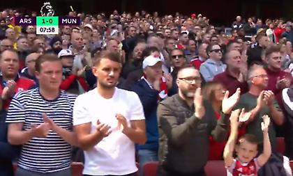 Χειροκρότημα για τον Ρονάλντο στο 7ο λεπτό του Άρσεναλ-Μάντσεστερ Γιουνάιτεντ
