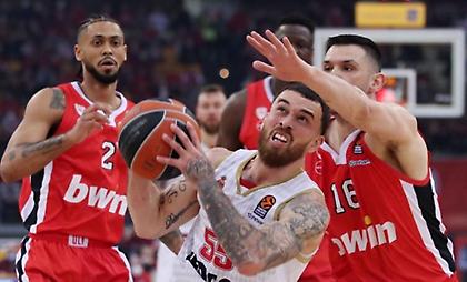 Μάικ Τζέιμς: «Έχω σεβασμό για τον Ολυμπιακό-Σημαντικό πάντα να κερδίζεις στο ΣΕΦ»