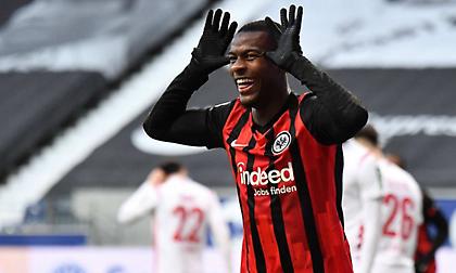 Νιουκάστλ: Ενδιαφέρεται για την απόκτηση του Εντικά από την Άιντραχτ