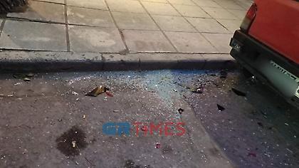 Θεσσαλονίκη: Μηχανή έπεσε πάνω σε σταθμευμένα οχήματα - Νεκρός ο 35χρονος οδηγός