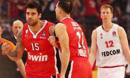 Ζέρβας: «Ο κανονικός Ολυμπιακός θα τα καταφέρει στο Μονακό»