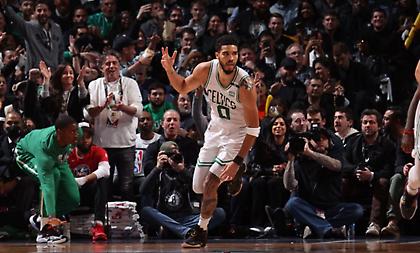 Έβγαλαν... σκούπα και περιμένουν τους Μπακς οι Σέλτικς – Σαρωτικοί οι Μάβερικς, ζωντανοί οι Ράπτορς