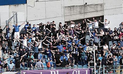 Λαμία-Παναθηναϊκός: Δεν επέτρεψαν σε 150 φίλους του «τριφυλλιού» να μπουν στο γήπεδο-Έκατσαν σε λόφο