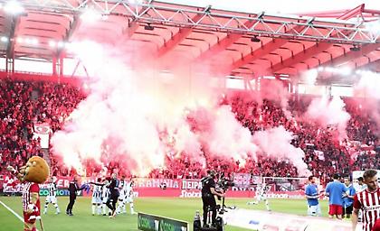 Ολυμπιακός-ΠΑΟΚ: «Καυτή» ατμόσφαιρα στις κερκίδες