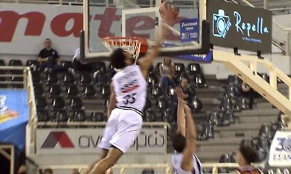 Απίστευτη τάπα του Ρένφρο!