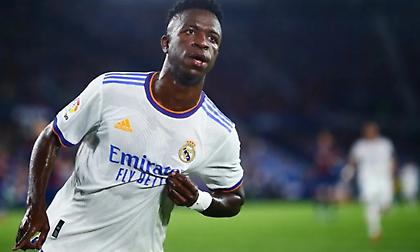 Βινίσιους: «Αξίζει τη «χρυσή μπάλα» ο Μπενζεμά»